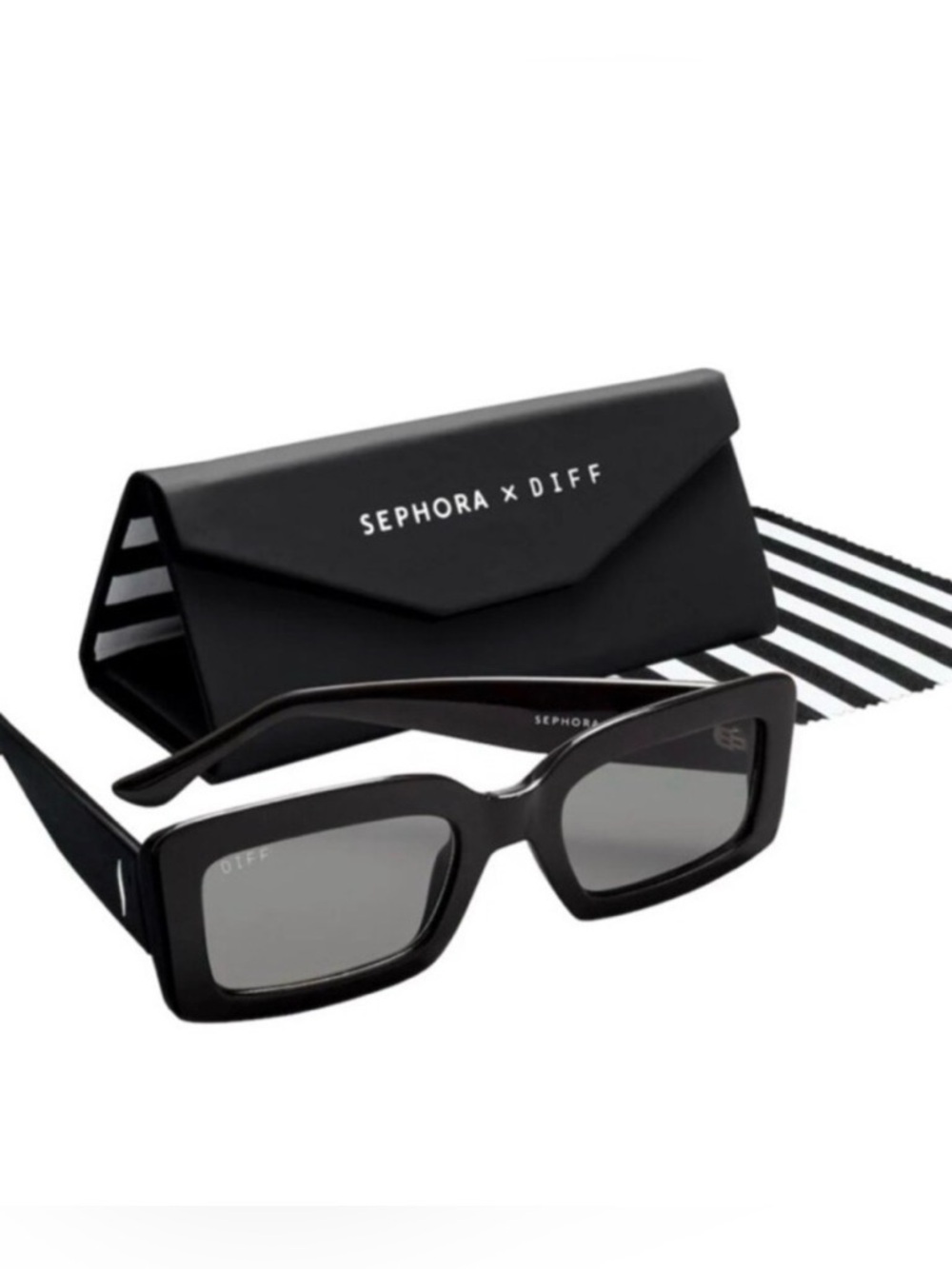 SEPHORA x DIFF Limited Edition 🖤 Black Rectangular Sunglasses 🕶️ 💄